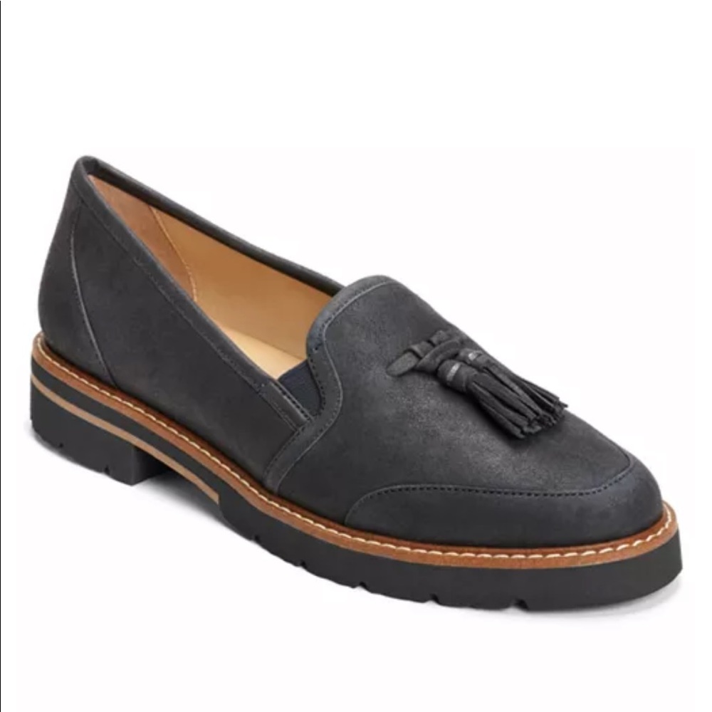 AEROSOLES Women's Dark Gray Tassel Loafers